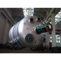Reactor de calentamiento de bobina exterior